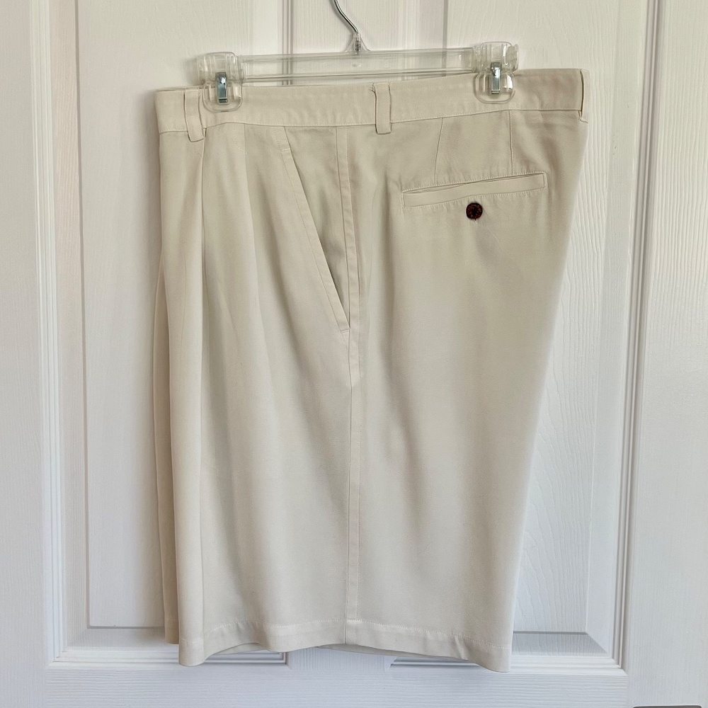 Men's Dress / Golf Shorts ~ 100% SILK ~ Like New!